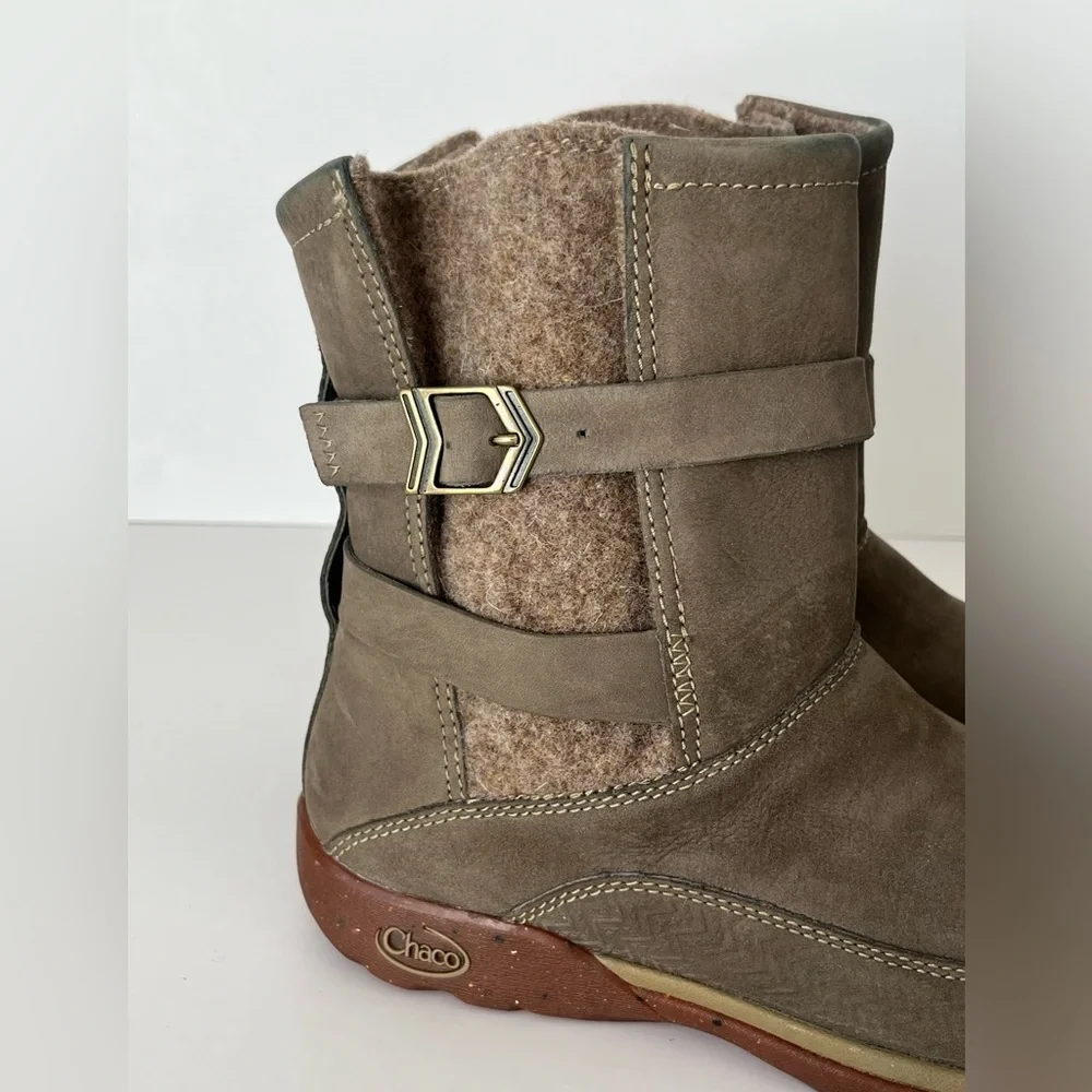 Chaco Hopi leather wool lined leather winter Boots sandstone 7.5